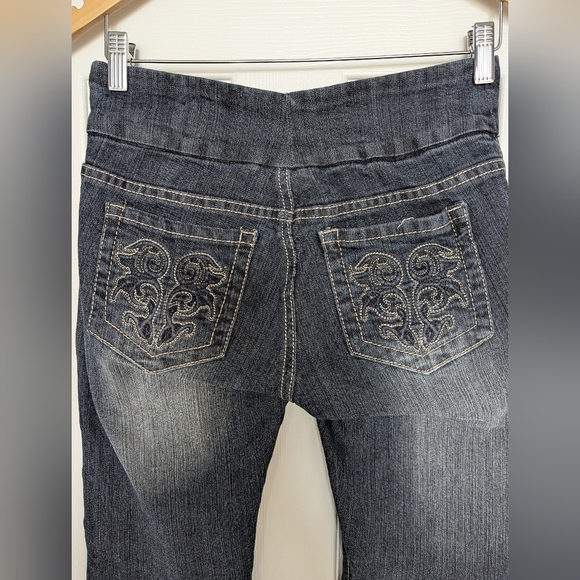 Suko Women's (Size 8P) Blue Partially Distressed Boot Cut Elastic Waist Jeans - Picture 1 of 12